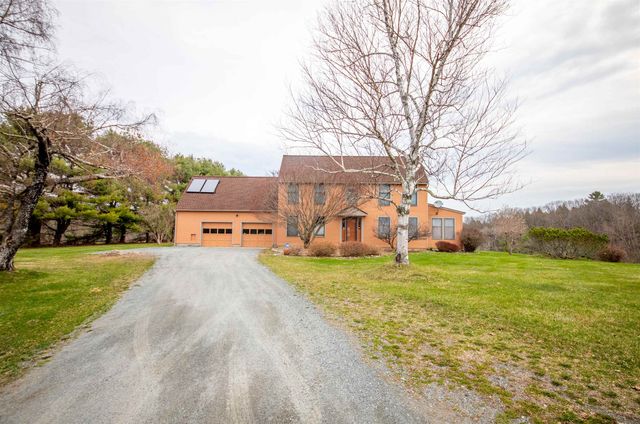 47 Oak Hill Drive, Dummerston, VT 05301