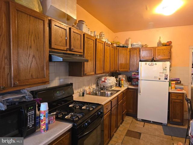 122 WILTON ST, Philadelphia, PA 19139