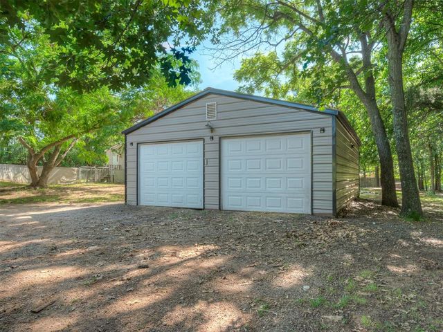 5609 E Horse Ranch Road, Perkins, OK 74059