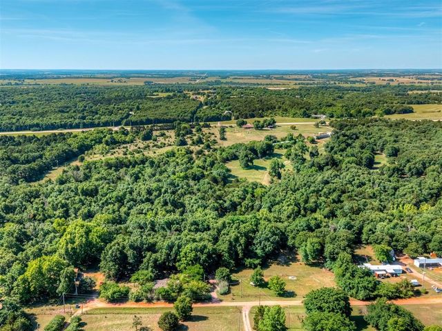 5609 E Horse Ranch Road, Perkins, OK 74059