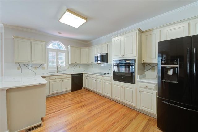 2020 Ridge Gate Drive, Cumming, GA 30041