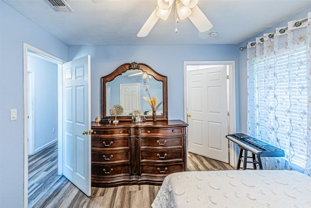 1109 E Avenue, Plano, TX 75074