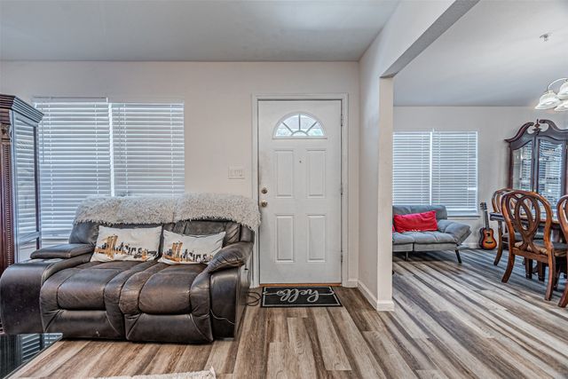 1109 E Avenue, Plano, TX 75074