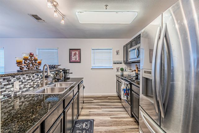 1109 E Avenue, Plano, TX 75074
