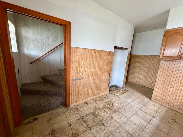 5216 W Melrose Street, Chicago, IL 60641