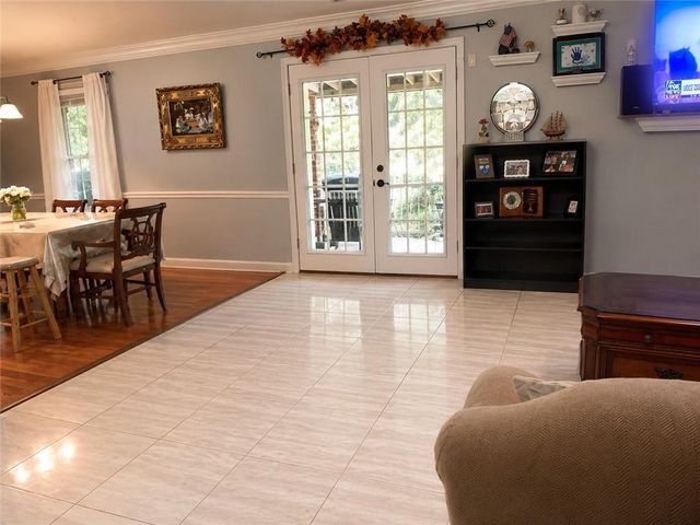 107 E Clinton Drive E, Rome, GA 30165