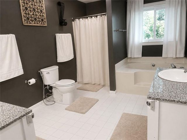 107 E Clinton Drive E, Rome, GA 30165
