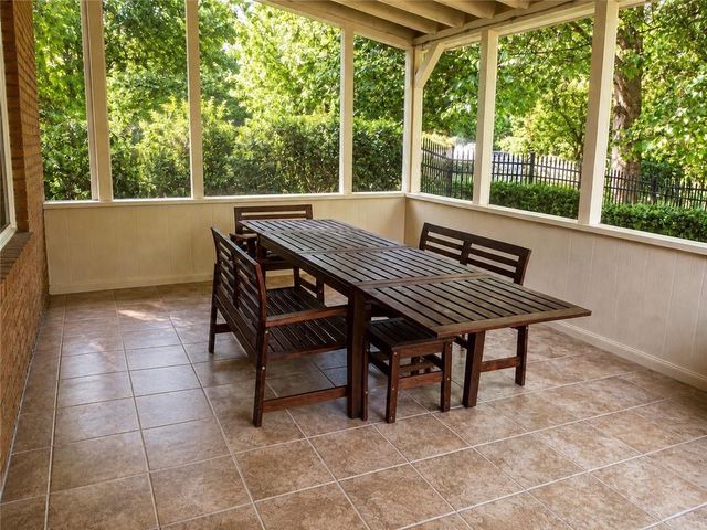 107 E Clinton Drive E, Rome, GA 30165
