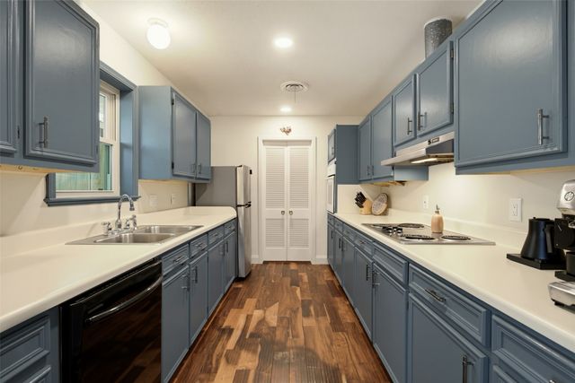 1208 Amherst Drive, Denton, TX 76201