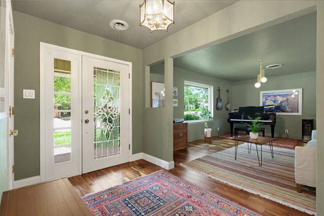 1208 Amherst Drive, Denton, TX 76201