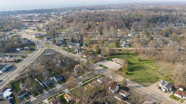 757 Phillips Street, South Haven, MI 49090