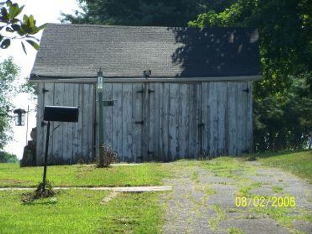 110 Hill Court, Lancaster, KY 40444