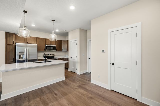 923 Percheron Lane, Norwalk, IA 50211
