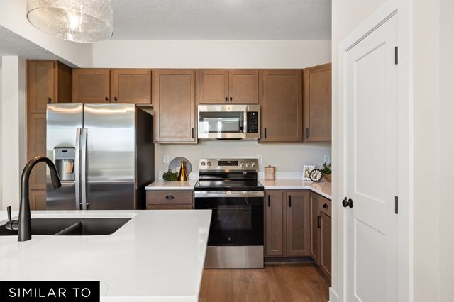923 Percheron Lane, Norwalk, IA 50211