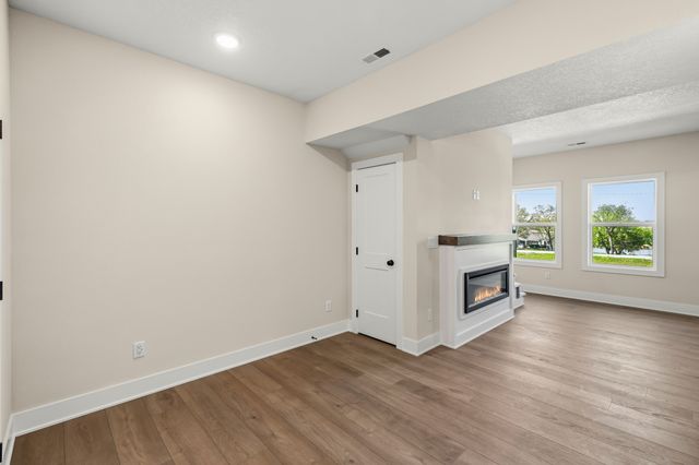 923 Percheron Lane, Norwalk, IA 50211