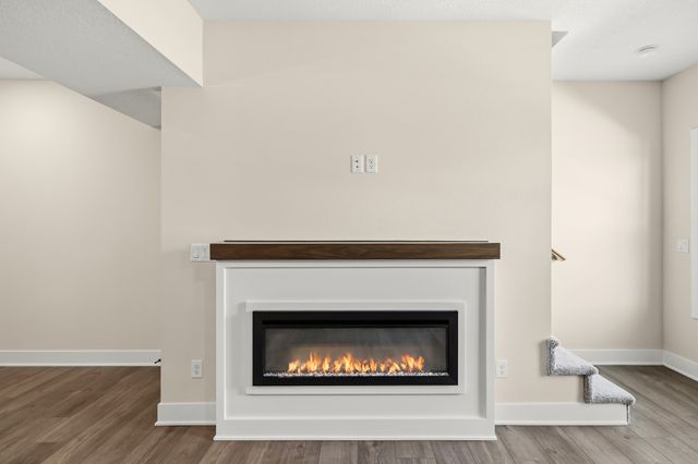 923 Percheron Lane, Norwalk, IA 50211