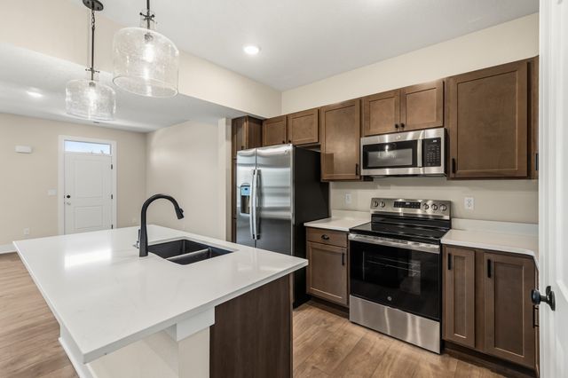 923 Percheron Lane, Norwalk, IA 50211