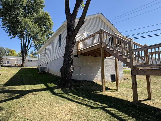 601 N BAYARD AVE, Waynesboro, VA 22980