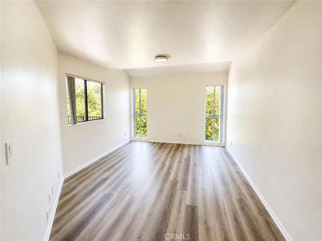 23401 Park Sorrento 22, Calabasas, CA 91302