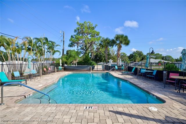 1933 Pine Key Boulevard, Sebring, FL 33870