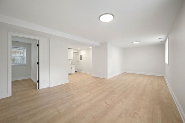 1340 W Hollywood Avenue G, Chicago, IL 60660