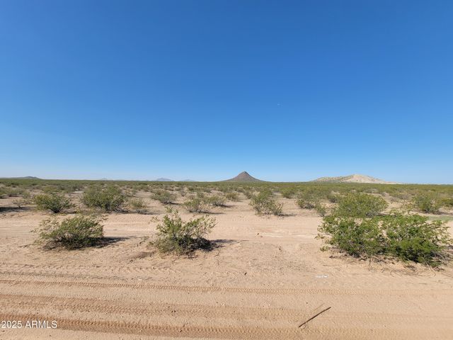 3446 N Camden Drive, Florence, AZ 85132