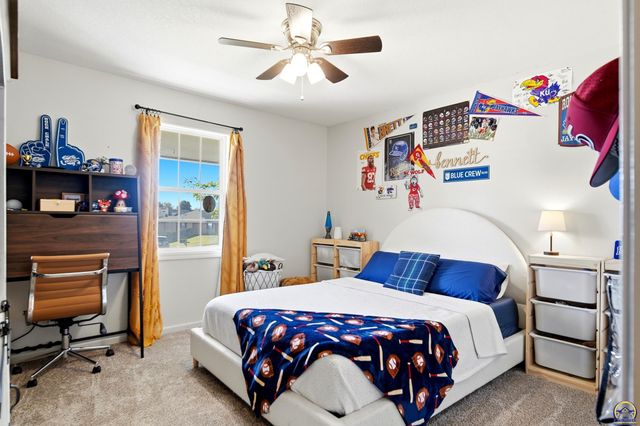 4037 NW Fielding TER, Topeka, KS 66618