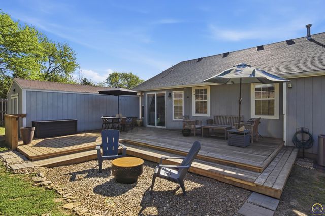 4037 NW Fielding TER, Topeka, KS 66618
