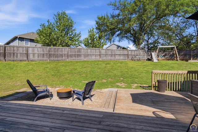 4037 NW Fielding TER, Topeka, KS 66618