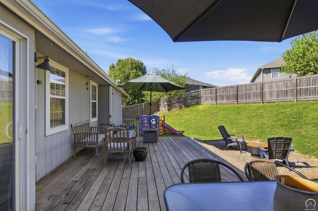 4037 NW Fielding TER, Topeka, KS 66618