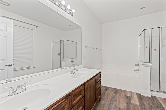 804 Yosemite TRL, Taylor, TX 76574