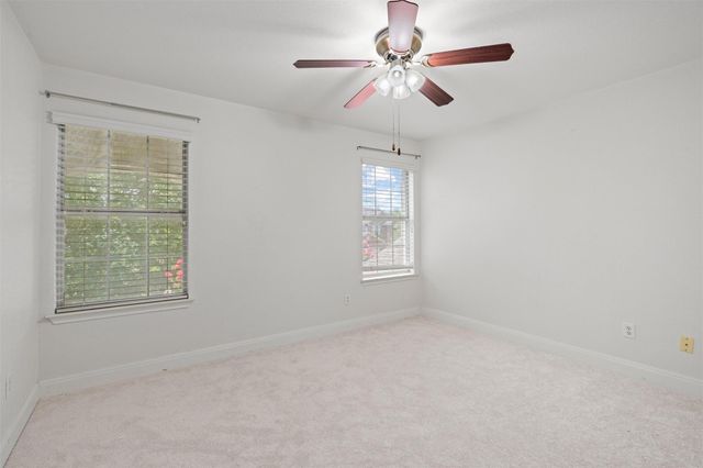 804 Yosemite TRL, Taylor, TX 76574