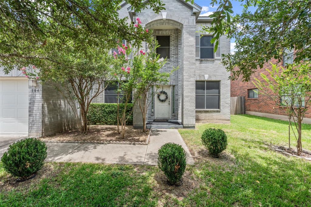 804 Yosemite TRL, Taylor, TX 76574