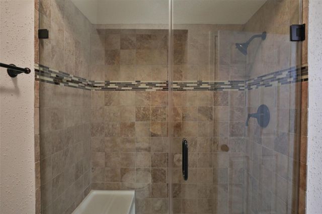 5005 Georgi Lane 84, Houston, TX 77092