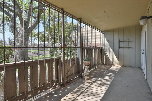 5005 Georgi Lane 84, Houston, TX 77092