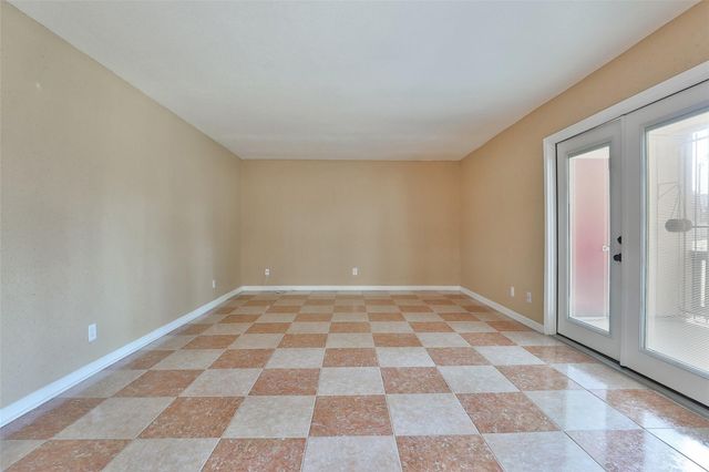 5005 Georgi Lane 84, Houston, TX 77092