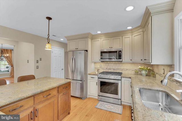 203 S ESTHER LN, Yardley, PA 19067