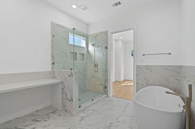 2022 Thonig Road A, Houston, TX 77055