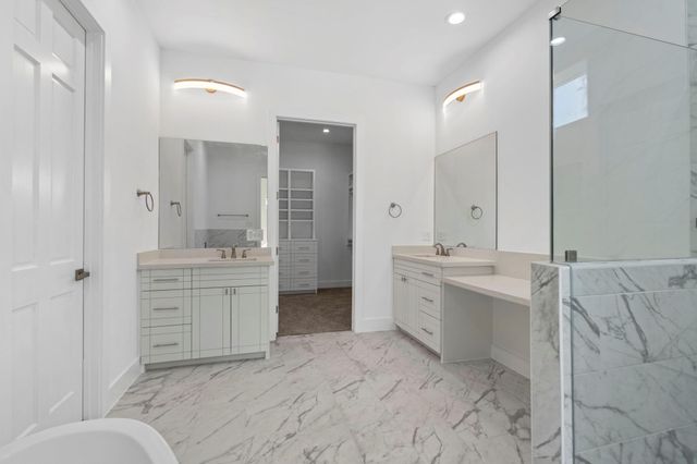 2022 Thonig Road A, Houston, TX 77055