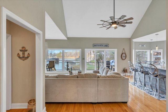 1892 Morewood RD, Hardy, VA 24101