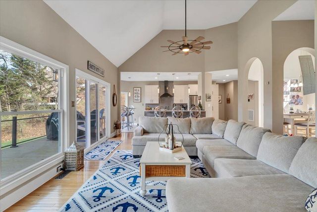 1892 Morewood RD, Hardy, VA 24101