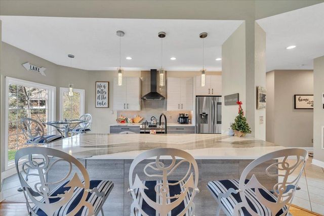 1892 Morewood RD, Hardy, VA 24101