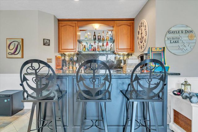 1892 Morewood RD, Hardy, VA 24101