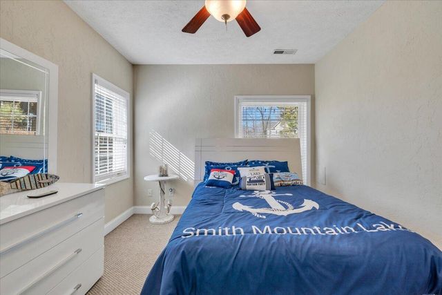 1892 Morewood RD, Hardy, VA 24101