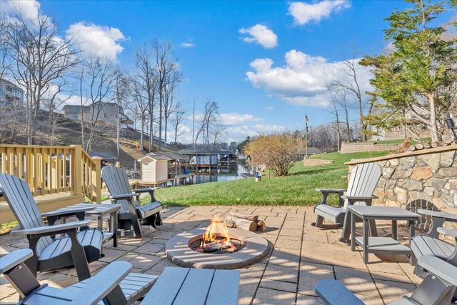 1892 Morewood RD, Hardy, VA 24101