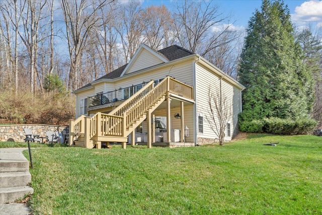 1892 Morewood RD, Hardy, VA 24101