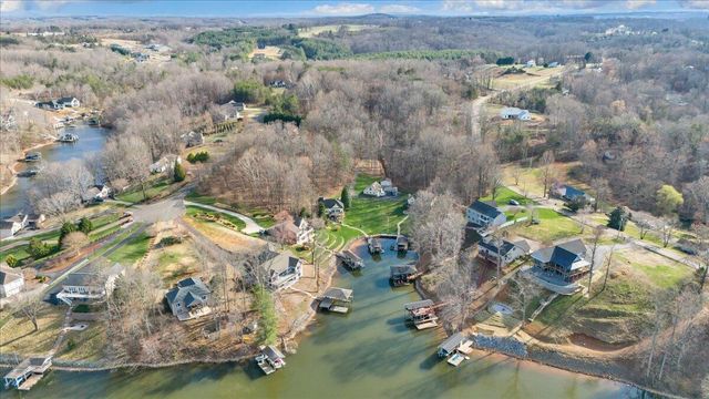 1892 Morewood RD, Hardy, VA 24101