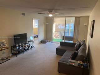 361 S Hollybrook Dr 206, Pembroke Pines, FL 33025