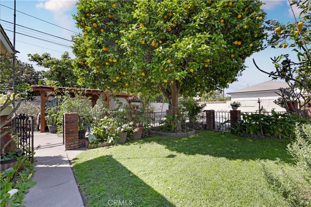 8444 Albia, Downey, CA 90242