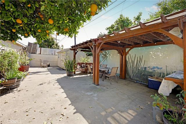 8444 Albia, Downey, CA 90242